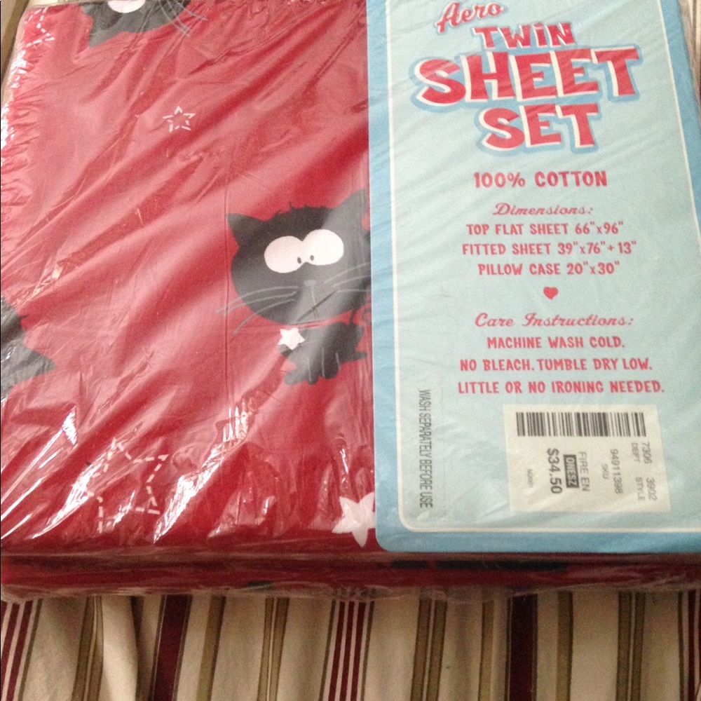 Twin sheet set